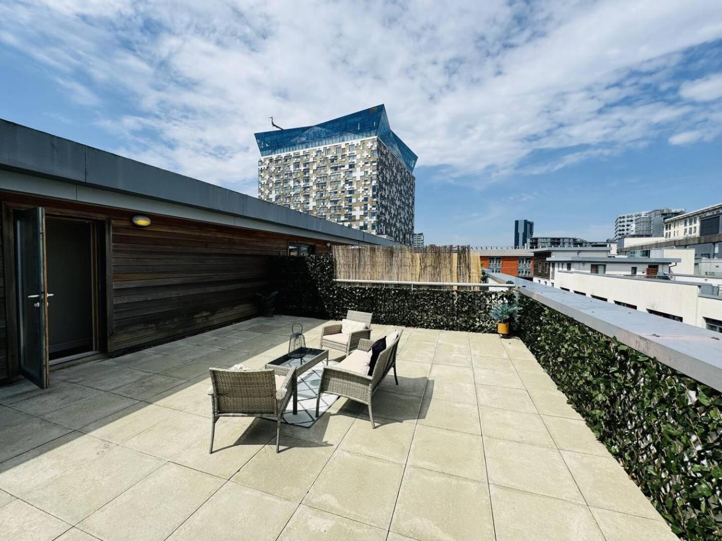 Birmingham Cube View Apartment Luaran gambar