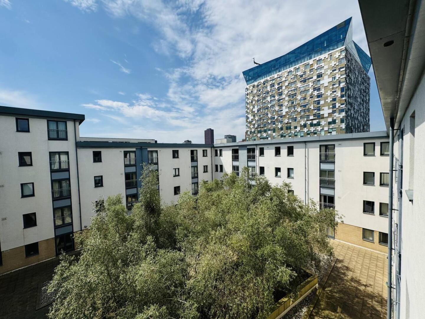 Birmingham Cube View Apartment Luaran gambar