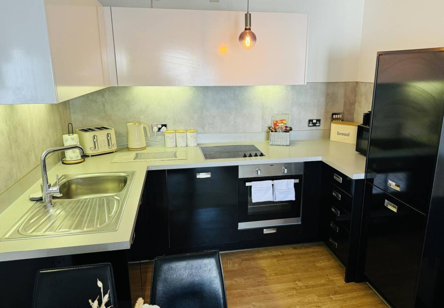 Birmingham Cube View Apartment Luaran gambar